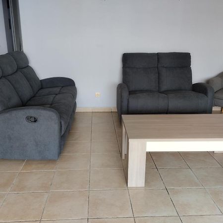 Appartement Meuble De Tourisme Saint-Pierre Kültér fotó