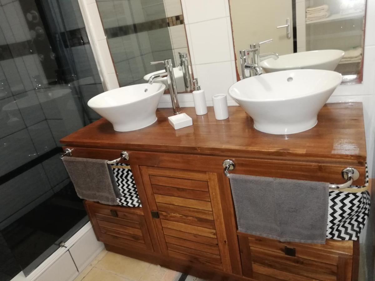 Appartement Meuble De Tourisme Saint-Pierre Kültér fotó