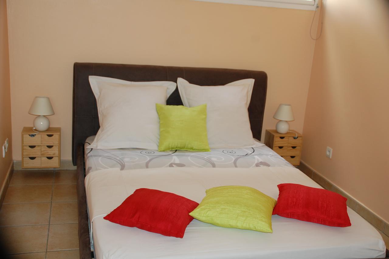 Appartement Meuble De Tourisme Saint-Pierre Kültér fotó