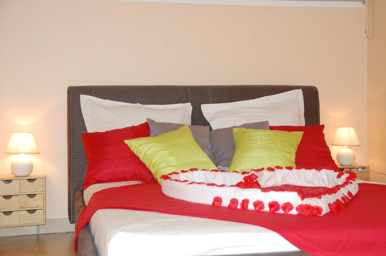 Appartement Meuble De Tourisme Saint-Pierre Kültér fotó