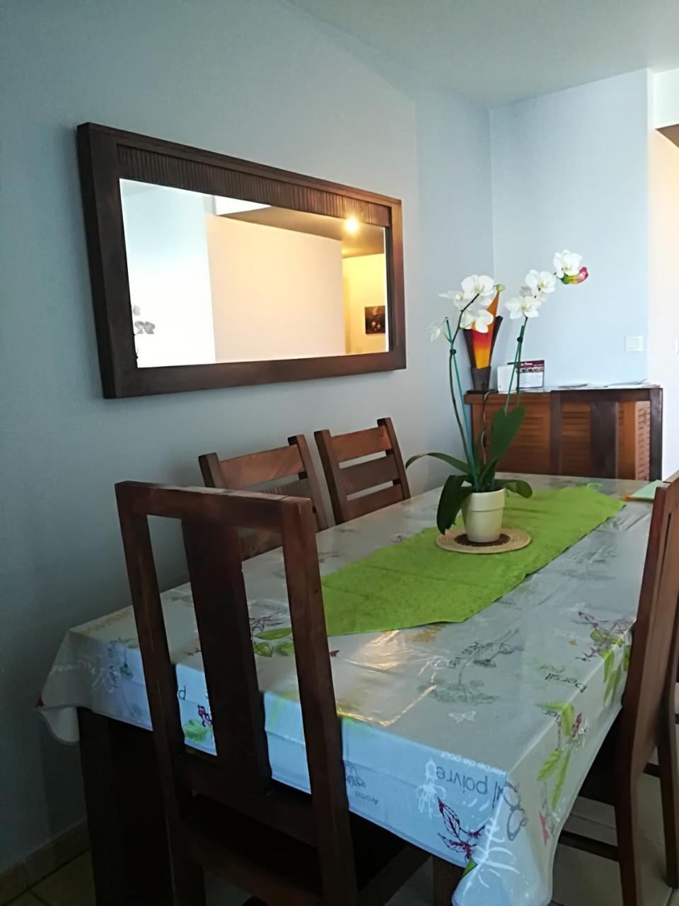 Appartement Meuble De Tourisme Saint-Pierre Kültér fotó